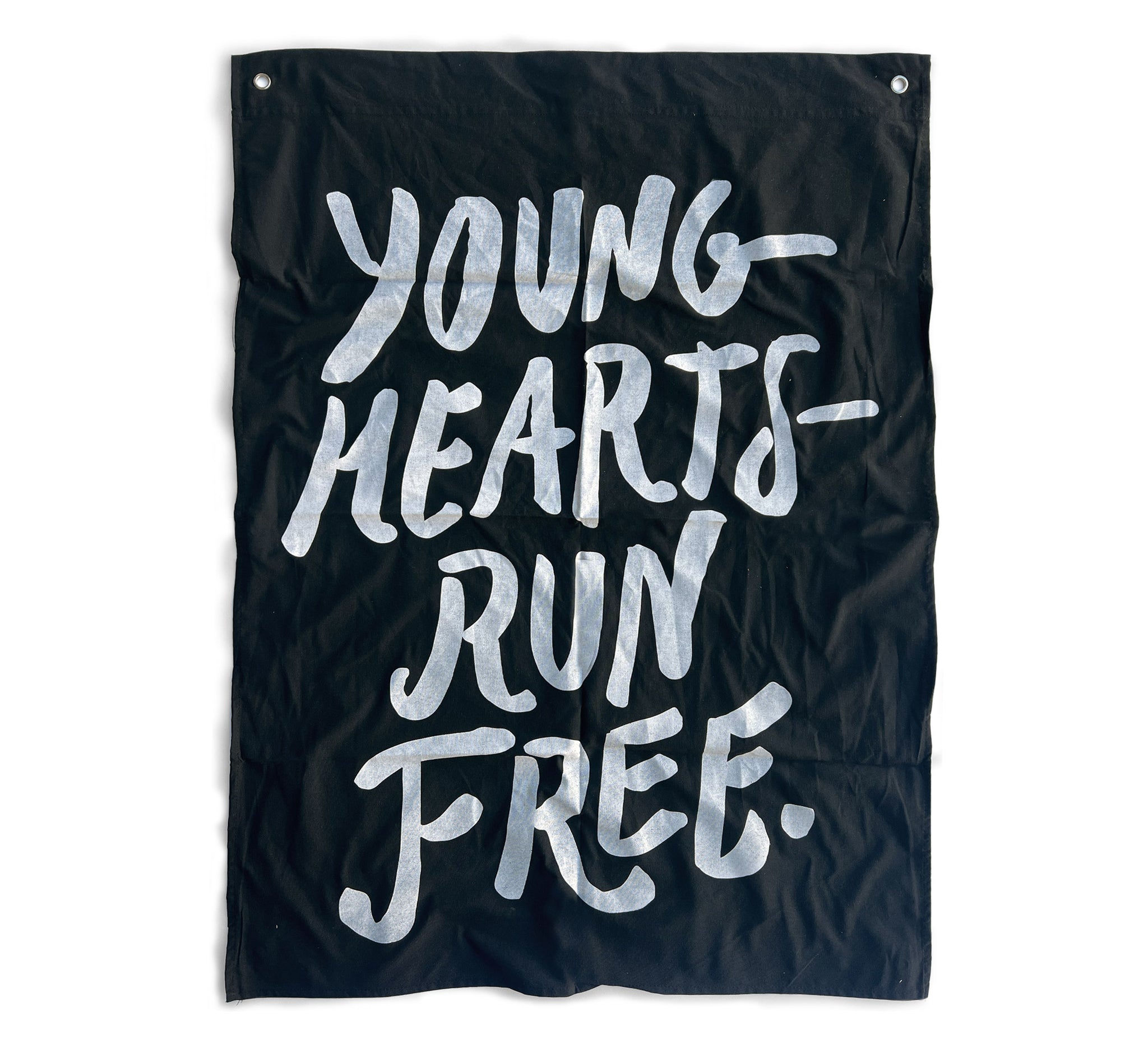 YOUNG HEARTS WALL FLAG - (PACK OF 1)