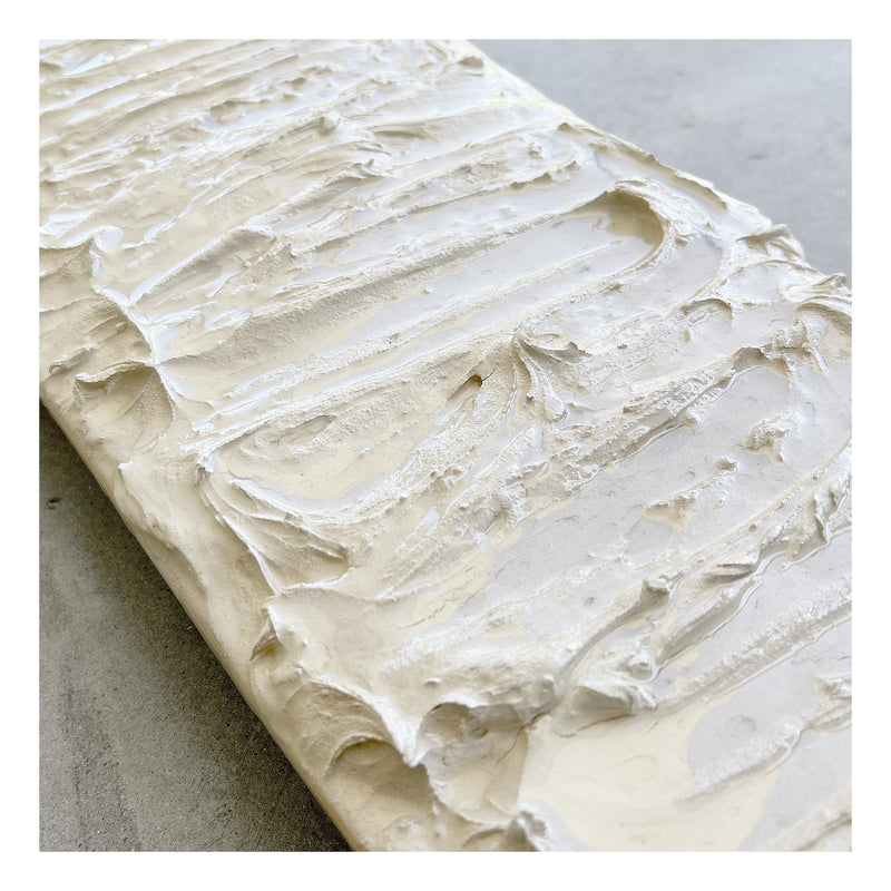 TEXTURED SKATEBOARD (One only)